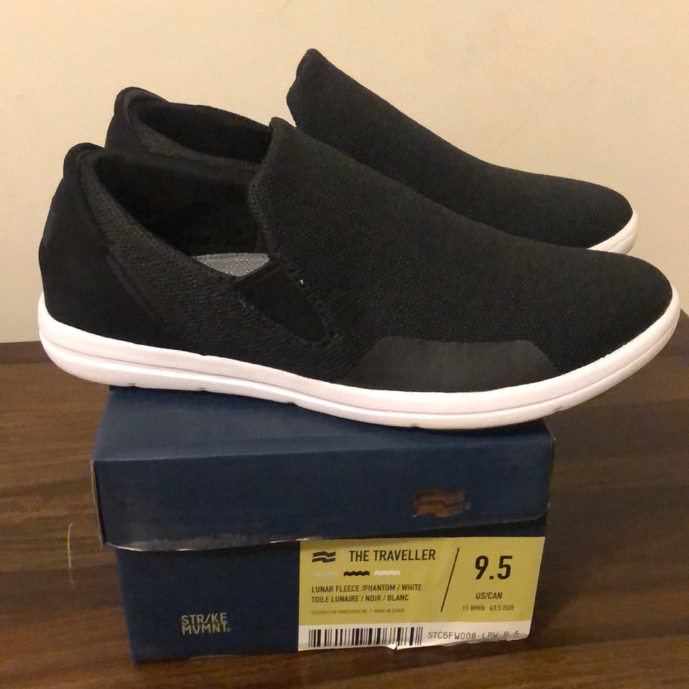 STR/KE MVMNT Traveller workout shoes M 9.5 / W 11